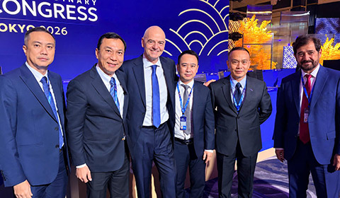 Đoàn đại biểu LĐBĐVN gặp gỡ và trao đổi cùng Chủ tịch FIFA Gianni Infantino tại Đại hội