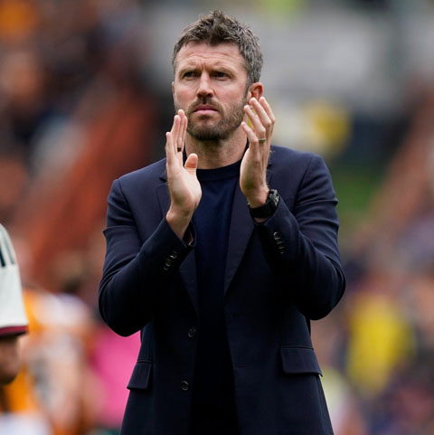 Carrick nên làm sao với Bruno?