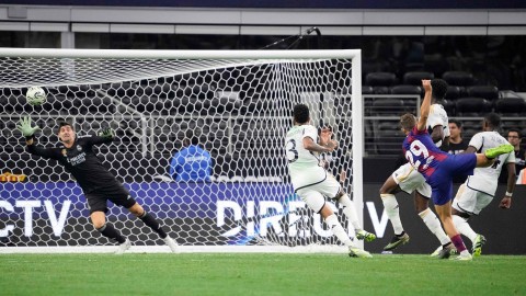 Cú sút xa tung lưới Courtois giúp Fermin được giữ lại Barca hồi hè 2023. Ảnh: RTVE