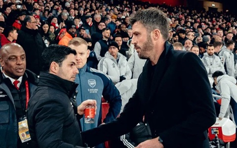Mikel Arteta đã thiết lập kỷ luật tại Arsenal theo cách mà Carrick chưa làm được