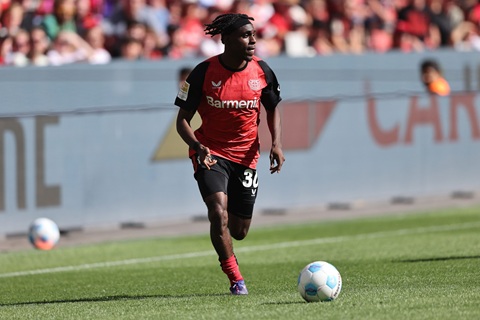 Frimpong từng đạt thể trạng rất bền bỉ tại Leverkusen