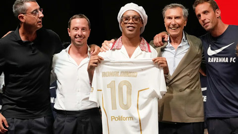 Ronaldinho chính thức ấn định ngày trở lại thi đấu ở tuổi 46