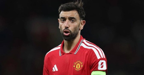 Bruno Fernandes không xứng đeo băng đội trưởng của MU