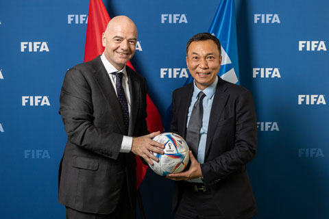 Chủ tịch FIFA Gianni Infantino trong một cuộc gặp gỡ tại trụ sở FIFA