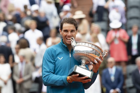 Chiếc cúp Roland Garros mà Rafael Nadal được đặc cách giữ một bản sao cũng là tác phẩm của nhà Mellerio. Ảnh: Rafa Nadal Academy