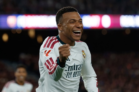 Kylian Mbappe là người hùng của Real Madrid ở trận El Clasico