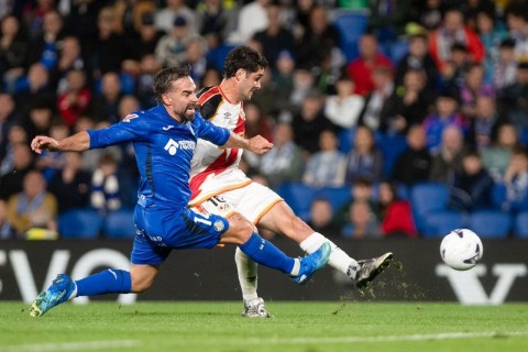 Cựu thủ quân Real Madrid ở trận ra mắt trong màu áo Getafe - Ảnh: Harian Disway