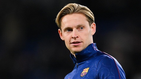 Tiền vệ Frenkie de Jong quyết tâm cạnh tranh vị trí tại Barca sau quãng thời gian dài chấn thương