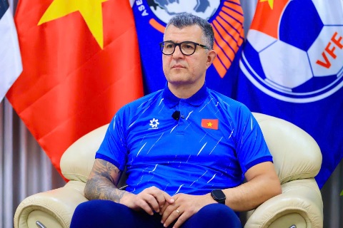 HLV Roland muốn U17 Việt Nam tạo dấu ấn ở U17 World Cup - Ảnh: Đức Cường