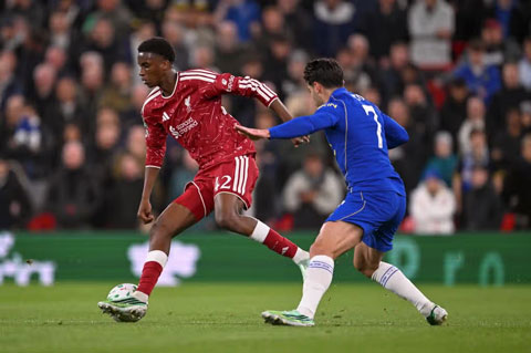 Nnoyi đã chơi ấn tượng trước Chelsea