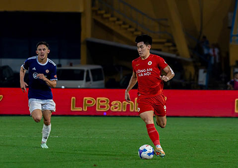 Cơ hội ra sân của Đình Bắc còn bỏ ngỏ