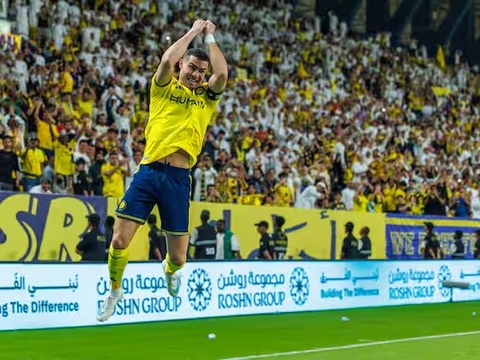 Hình ảnh ăn mừng bàn thắng quen thuộc của CR7