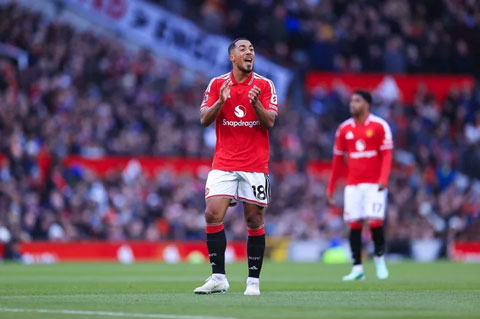 Tielemans đứng về phía Carrick