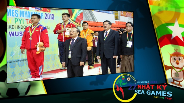 Nhật ký SEA Games 10/12: Bộ trưởng Bộ VH-TT & DL Hoàng Tuấn Anh trao HCV cho VĐV Whusu Quốc Khánh