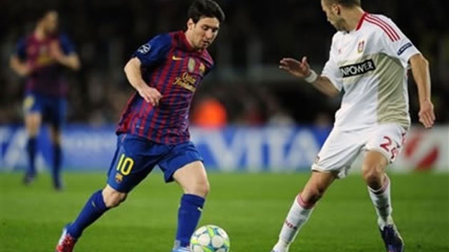 Kỹ thuật qua người quen thuộc của Messi