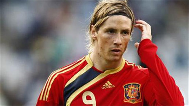 Sự tệ hại trong dứt điểm của Fernando Torres (TBN 2-0 Bolivia)