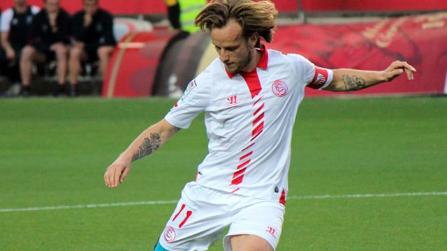 Chân dung bản hợp đồng mới nhất của Barca - Ivan Rakitic