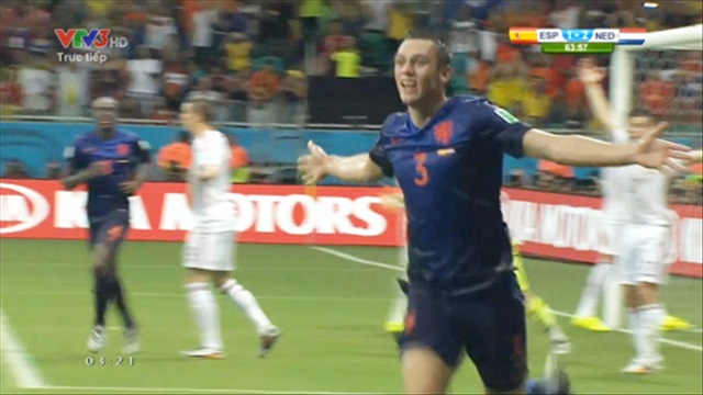 De Vrij nâng tỷ số lên 3-1 cho Hà Lan