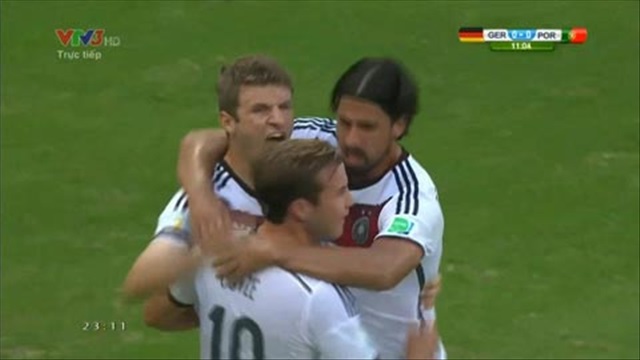 Đức 1-0 BĐN: VÀOOOOO! Thomas Muller mở tỷ số từ chấm 11m (TRỰC TIẾP)