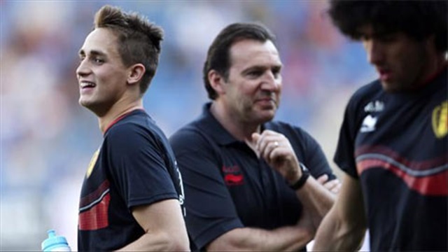 HLV Marc Wilmots liên tiếp kiến tạo cho Fellaini và Januzai lập công