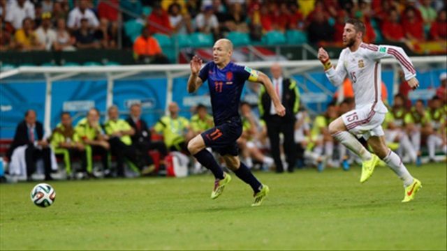 Arjen Robben là cầu thủ chạy nhanh nhất hành tinh