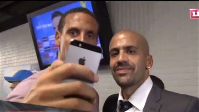 Cuộc hội ngộ kì thú giữa Ferdinand và Veron tại SVĐ Maracana 
