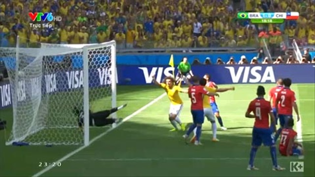 David Luiz mở tỉ số cho Brazil