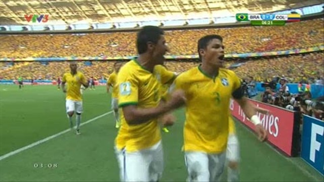 Thiago Silva mở tỉ số ( Brazil 1-0 Colombia)