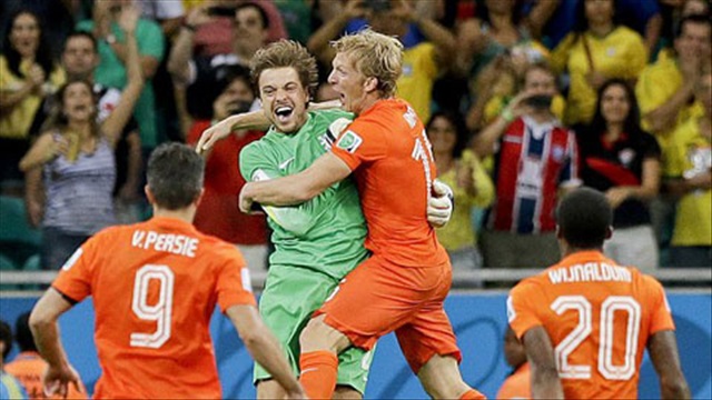 Loạt đá luân lưu 11 mét giữa Hà Lan và Costa Rica: Người hùng Tim Krul