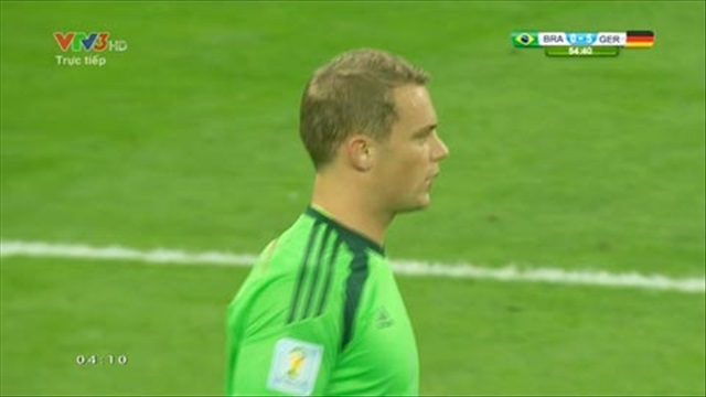 Brazil - Đức: Neuer liên tiếp có những pha cứu thua đẳng cấp