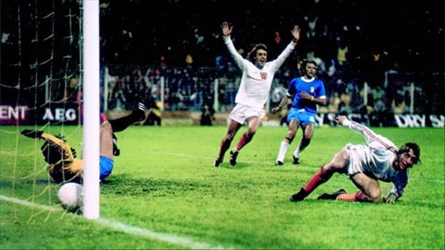 Xem lại trận Brazil - Hà Lan (World Cup 1974)