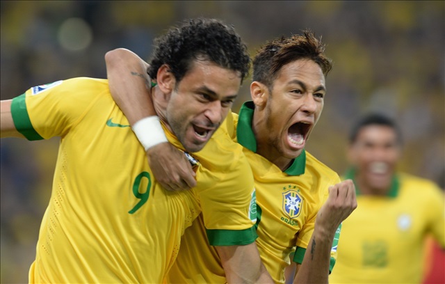 Trước trận Brazil - Hà Lan: 10 điều cho thấy Fred hay hơn Neymar