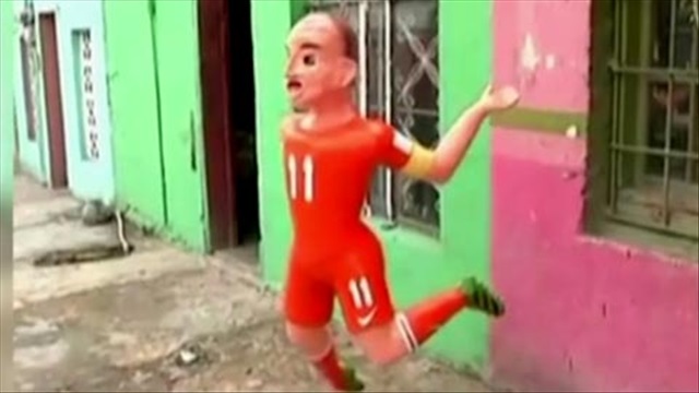 Xem người Mexico thù Robben đến cỡ nào