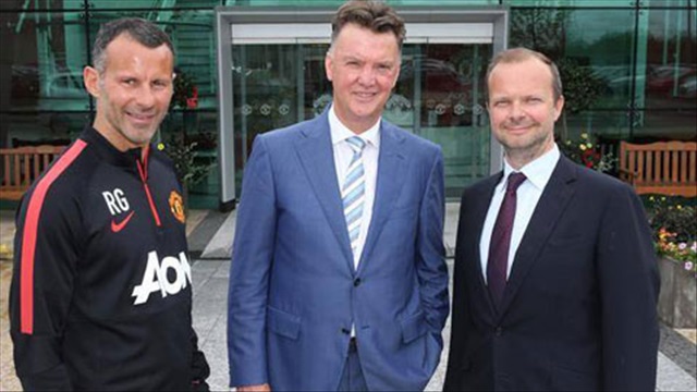 Ngày đầu của Van Gaal tại M.U