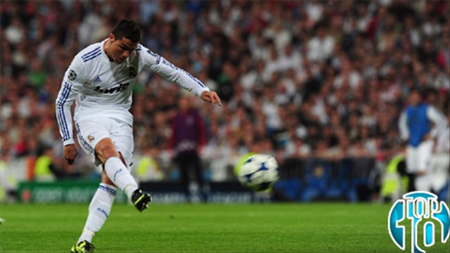 10 cú sút xa ấn tượng nhất của Cristiano Ronaldo