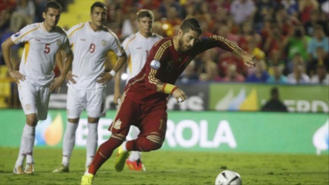 Cú Panenka điệu nghệ của Sergio Ramos