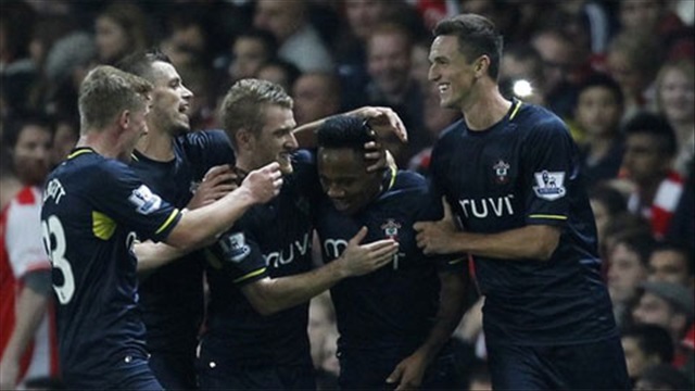 Arsenal 1-2 Southampton (Vòng 3 Cúp Liên đoàn Anh 2014/15)