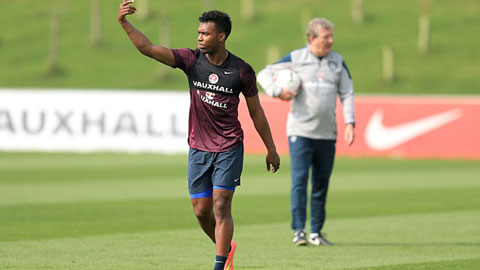 Daniel Sturridge tự hào khoe bàn thắng của em họ ghi cho U13 Aston Villa