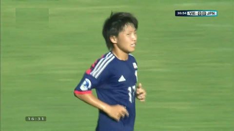 Sakai dứt điểm trúng cột dọc (U19 Việt Nam 1-3 U19 Nhật Bản)