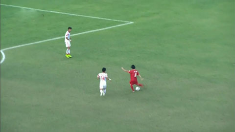 Tuấn Anh tung sút như trái phá (U19 Việt Nam - U19 Trung Quốc)