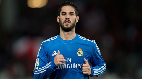 Isco lập siêu phẩm lốp bóng trên sân tập