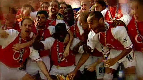 Tròn 10 năm chiến tích 49 trận bất bại của Arsenal tại Premier League