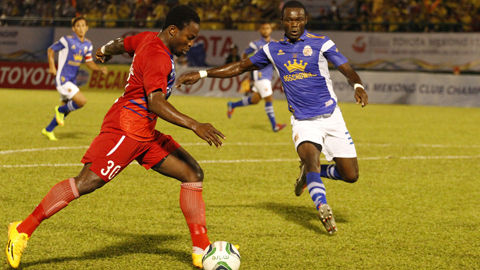 B. Bình Dương 5-2 Phnom Penh Crown (Giải Toyota Mekong Club Championship 2014)