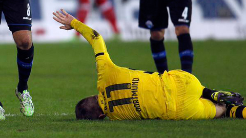 Cận cảnh chấn thương nghiêm trọng của Marco Reus