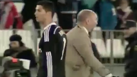 Vất vả như vệ sĩ của Ronaldo