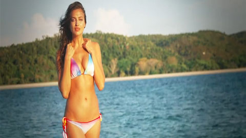 Irina Shayk tạo dáng nuột trên đảo Madagascar