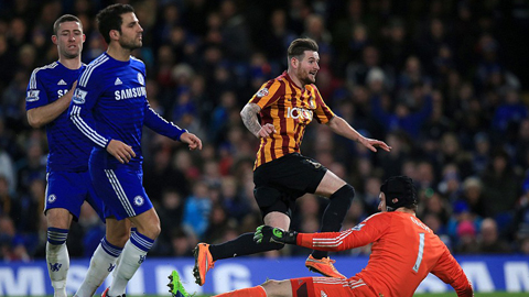 Chelsea 2-4 Bradford: Trận thua để đời