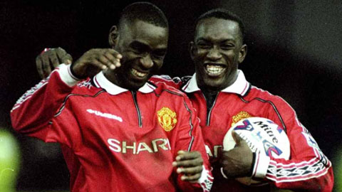 Pha phối hợp còn hay hơn cặp Andy Cole - Dwight Yorke