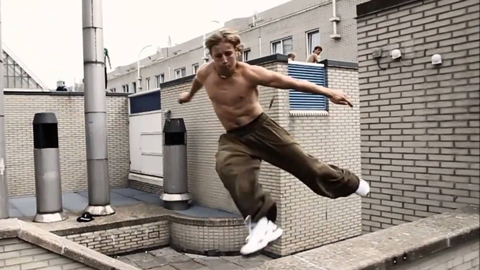 Những màn parkour xuất sắc nhất năm 2014