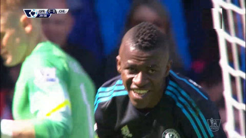  Ramires dứt điểm hỏng ăn (QPR 0-1 Chelsea)